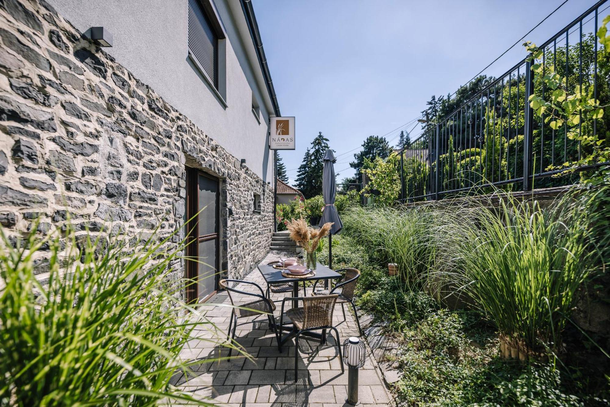 Nadas Center Home Badacsony Бадачоньтомай Экстерьер фото